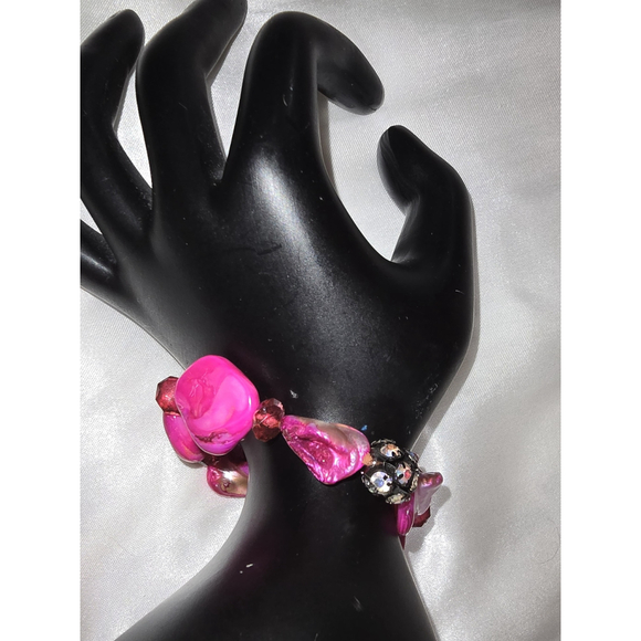 Pink Shell Bracelet - Picture 3 of 4
